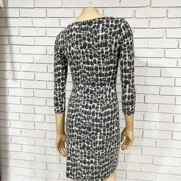 Ann Taylor Women’s‎ Graphic Print Dress - Picture 3 of 12